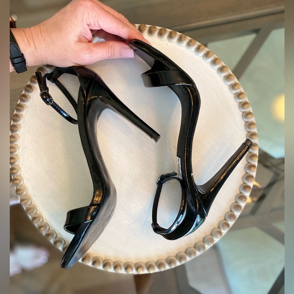 Steve Madden Womens Stecy  Black Patent Leather Heeled Shoes 
Size 7.5 M - Picture 2 of 9